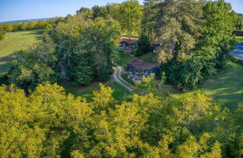 Saint-Cybranet Chalet De Esquí | spa privatif intérieur du chalet -la truffe- le bois de la pause-