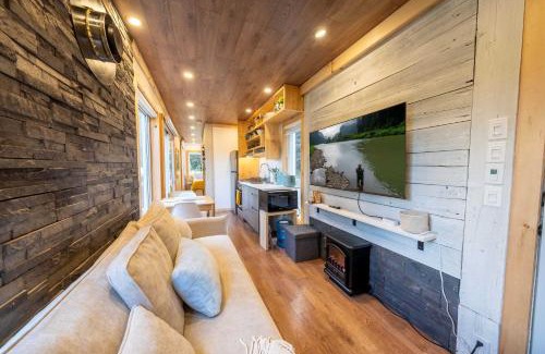 Saint-Magloire Chalet De Esquí | Spa & River view - Le Conteneur Cache