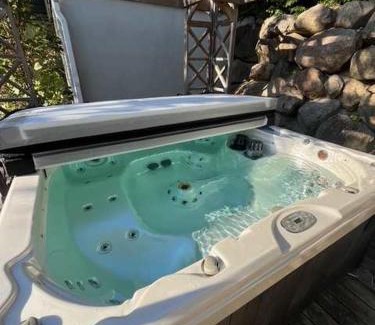 Prevost Chalet De Esquí | Spa & River - Aux Berges du Nord 3