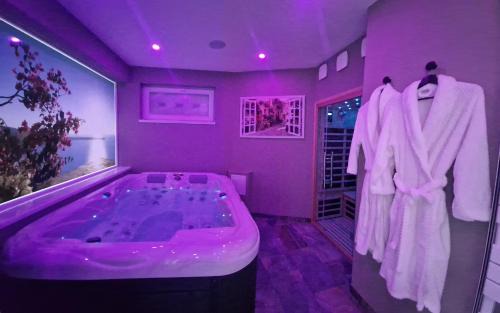 Calais Frethun Apartamento | SPA & SAUNA lin pour l'autre