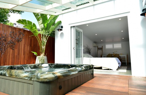 Seaforth Apartamento | Spa Serenity Cottage with Private Spa and Pool