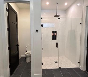Manchaca Casa | Spa Steam Room Jacuzzi Pool Events