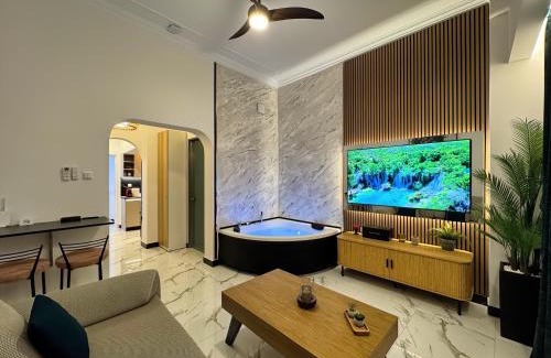 Larissa Apartamento | Spa Suite with Jacuzzi and Ancient Theater View