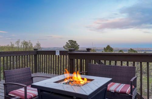 Southwest Colorado Springs Casa | Space Command A plus Views BBQ Games Prime Location
