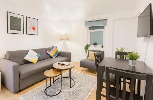 Roath Apartamento | Space For Groups, 10 mins from centre with parking!