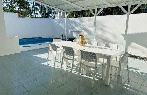 Pointe aux Biches Casa | Space for the whole family with Seaview and Pool!