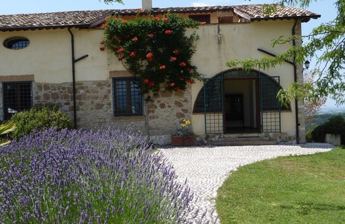 Stimigliano Villa | Espaciosa, lujosa, tranquila, vistas de 360°, piscina, a 1 h de Roma