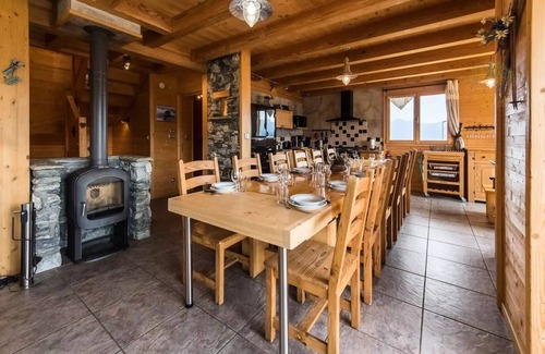 Villarembert Chalet De Esquí | Große Wohnung mit Jacuzzi im Chalet