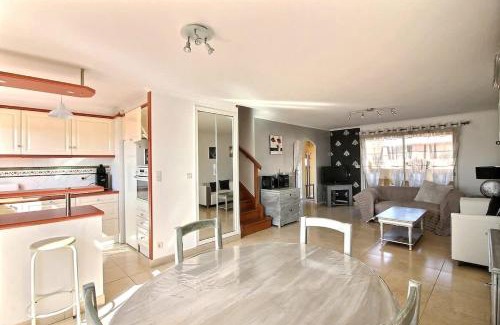 Valras-Plage Casa | Spacieuse maison pour 6 personnes, proche mer et commerces