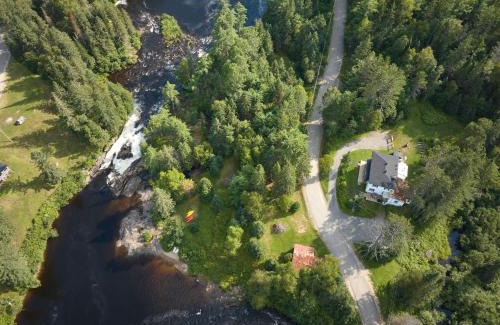 La Macaza Casa | Spacieuse propriété pour grande famille avec activités et spa 10 p