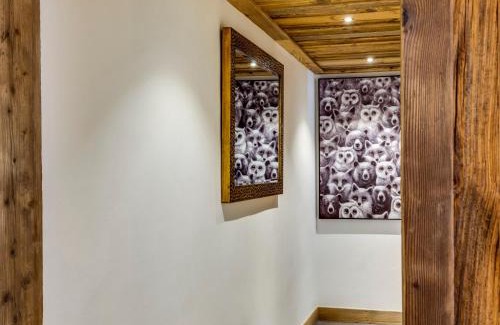 Val-d'Isere Apartamento | Spacieux 4 pièces avec cheminée, balcon et parking à Val-d'Isère - FR-1-567-67