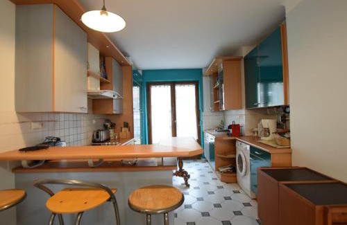 Evian-les-Bains Apartamento | Spacieux appartement à Évian, proche centre et lac, pour 5 personnes, animaux acceptés - FR-1-498-7