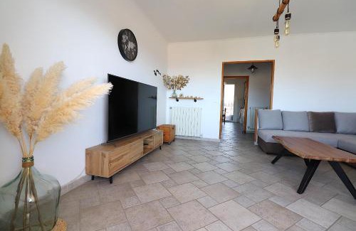 Ajaccio Apartamento | Spacieux Appartement Vue Mer et Montagne en dernier étage avec Terrasse - Parking et Wifi