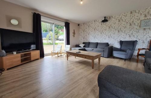 Favieres Casa | Spacieux gîte contemporain avec terrasse panoramique et piscine chauffée - FR-1-584-373