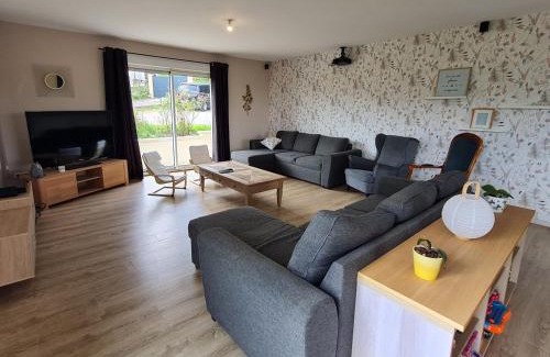 Favieres Casa | Spacieux gîte contemporain avec terrasse panoramique et piscine chauffée - FR-1-584-373