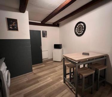 Grandvillars Apartamento | Spacieux Logement Grandvillars