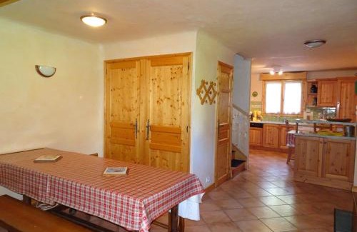 Champagny-en-Vanoise Apartamento | Spacieux Triplex pour 12 pers, Terrasse, Cheminée, Garage - FR-1-464-19