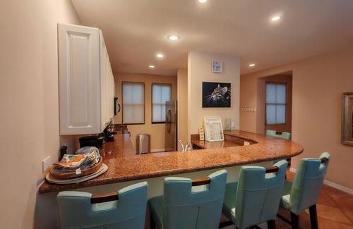 Santa Barbara Apartamento | Spacious 3-bedroom apartment in delightful Guanacaste with AC, WiFi