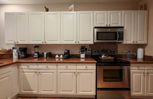 Santa Barbara Apartamento | Spacious 3-bedroom apartment in delightful Guanacaste with AC, WiFi