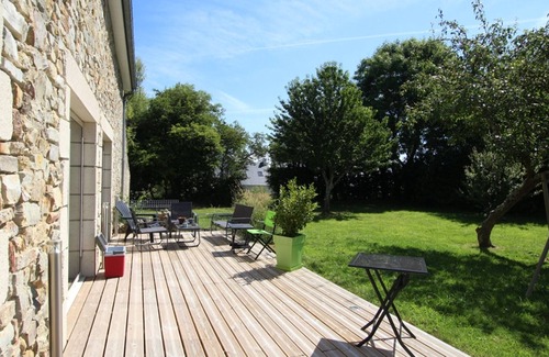 Saint-Sauveur-le-Vicomte Cabaña | Casa acogedora con amplio jardín, ideal para familias y moteros, a 14 km de la costa