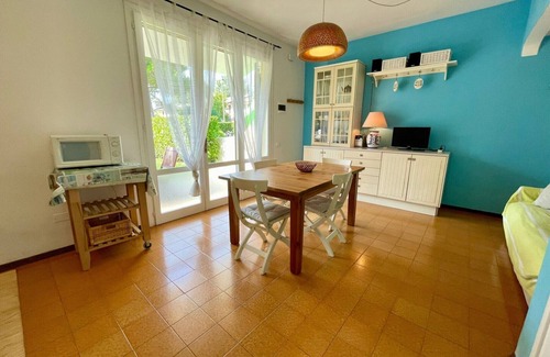 Porto Santa Margherita Villa | Amplia casa para 6 con piscina y jardín.
