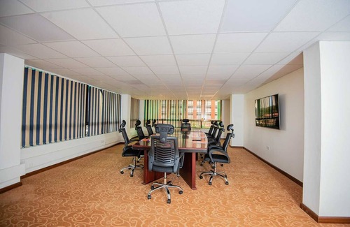 Westlands Apartamento | Spacious 1-Bed Studio at The Crossroads Hotel