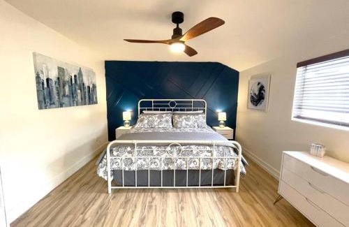 Yorktown Casa | Spacious 1 bedroom less than 1 mile to Beach & DT