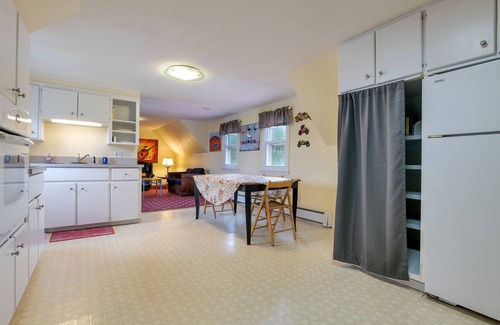 Ellsworth Cabaña | Spacious 1 Bedroom Apt w/King Bed Full Kitchen & Bathroom