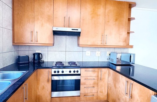 Three Anchor Bay Apartamento | Spacious 1 Bedroom Apartment Atlantica Seapoint