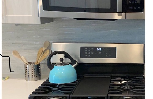 Humble Apartamento | Spacious 1 bedroom in Humble Tx Pool/Gym/Parking/King bedn IAH, Downtown