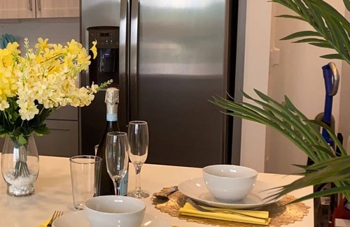 Humble Apartamento | Spacious 1 bedroom in Humble Tx Pool/Gym/Parking/King bedn IAH, Downtown