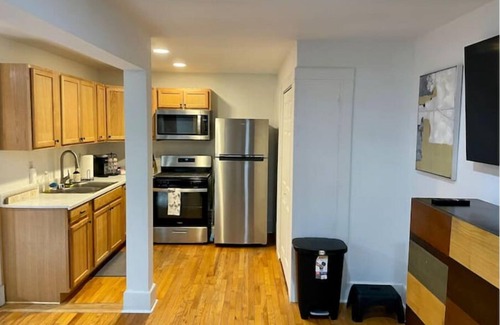 Poughkeepsie Villa | Spacious 1 BR Unit w/ Washer-Dryer and Parking