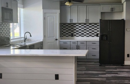 Bluffdale Casa | Spacious 10-bedroom Luxury Home with Fitness and Game room in charming Bluffdale