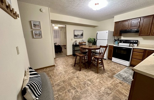 Parkersburg Apartamento | Spacious 1200 sq. foot Townhome