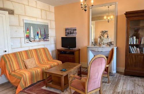 Saint-Regnobert-de-la-Cote-de-Nacre Casa | Spacious 19th century house