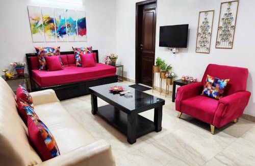 Greater Kailash Apartamento | Spacious 1BHK Prime Location with 2 restrooms 5