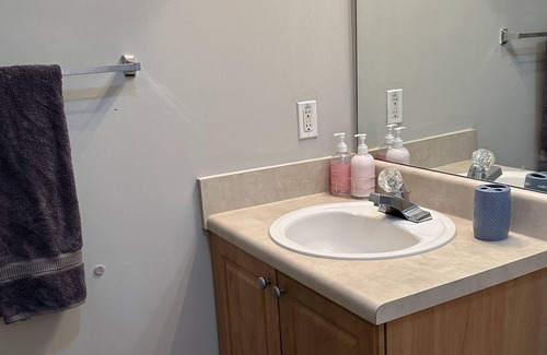 Graysville Apartamento | Spacious 1BR Apt in great location!
