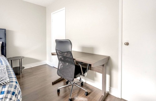 Cambridge Apartamento | Spacious 1BR Condo - Near Cambridge Trail and Park