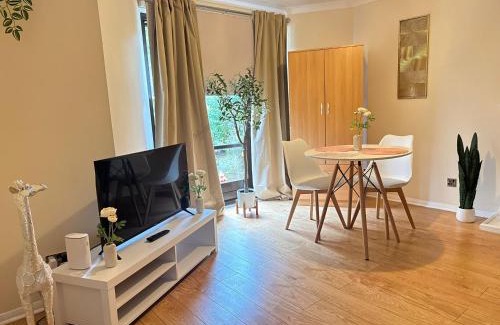 Leith Apartamento | Spacious 1BR Flat By Edinburgh City Centre