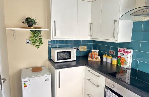 Leith Apartamento | Spacious 1BR Flat By Edinburgh City Centre
