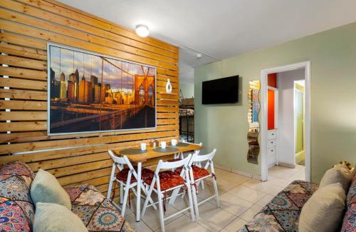 Downtown Hollywood Apartamento | Spacious 1BR in Hollywood FL – Pet-Friendly Parking
