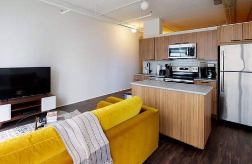 Eisenhower East Apartamento | Spacious 1BR Near Downtown DC + Metro & Parks