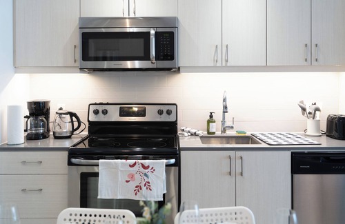 Cite Multimedia Apartamento | Spacious 1BR Old Port | 2 Queen Beds + Sofa Bed | Ideal for Groups