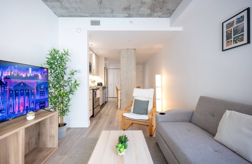 Cite Multimedia Apartamento | Spacious 1BR Old Port | 2 Queen Beds + Sofa Bed | Ideal for Groups