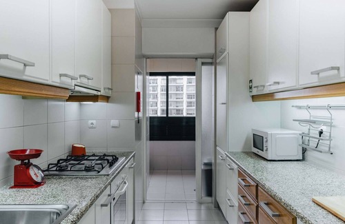 Sao Pedro da Afurada Apartamento | Spacious 1BR with Parking in Quiet Area