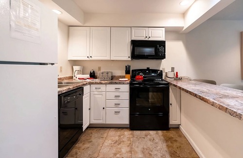 French Lick Villa | Spacious 1BR Unit w/ Kitchen, Outdoor Terrace & Free Parking!