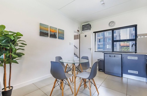 Umhlali Apartamento | Spacious 2-Bed Apart w/ Gas BBQ, Pool and Gym Access