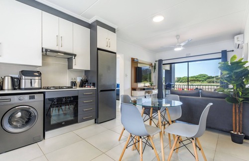 Umhlali Apartamento | Spacious 2-Bed Apart w/ Gas BBQ, Pool and Gym Access