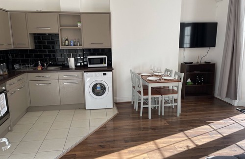Eastbourne City Centre Apartamento | Spacious 2-bed Apartment With Free Parking