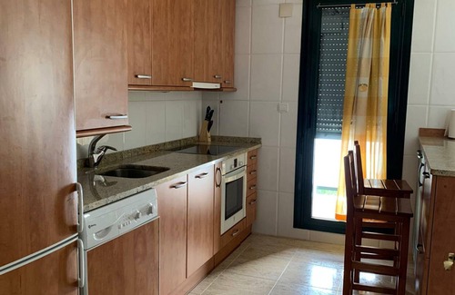 Jaca Apartamento | Apartamento en Jaca: Piscina, 2 Habitaciones, 2 Baños, Balcón, Garaje